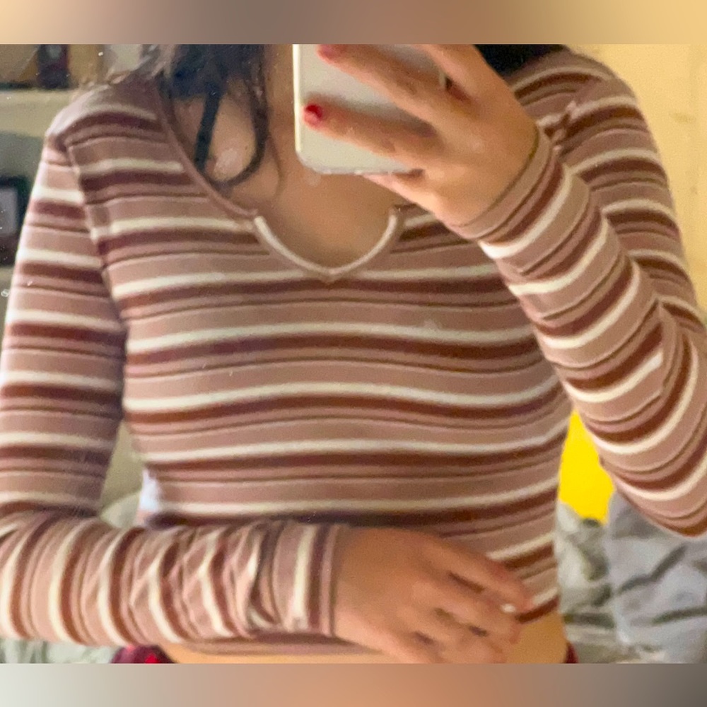 Fitted striped crop top long sleeve